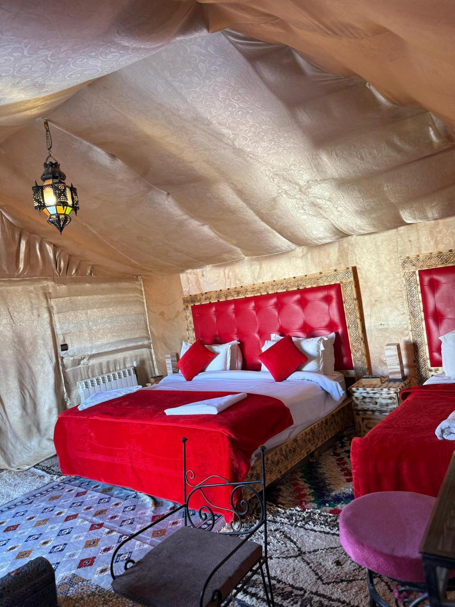 Desert Camp Camel & Sandboarding Merzouga Buitenkant foto